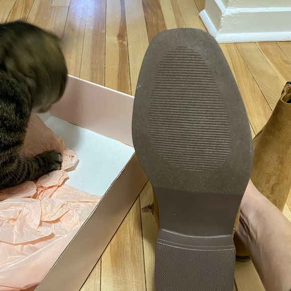 Just Fab new tan booties - Picture 3 of 4